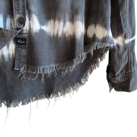 Rails Ingrid Raw Hem Casual Button Down Shirt XS Coal White Waves Grey White - Picture 8 of 15